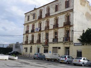 411 immeuble et logements des cheminots